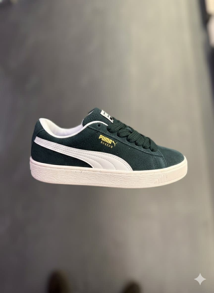 Puma Suede Classic XXI Sneakers - Deep Green / White | Men's Iconic Trainer - Thumbnail 2