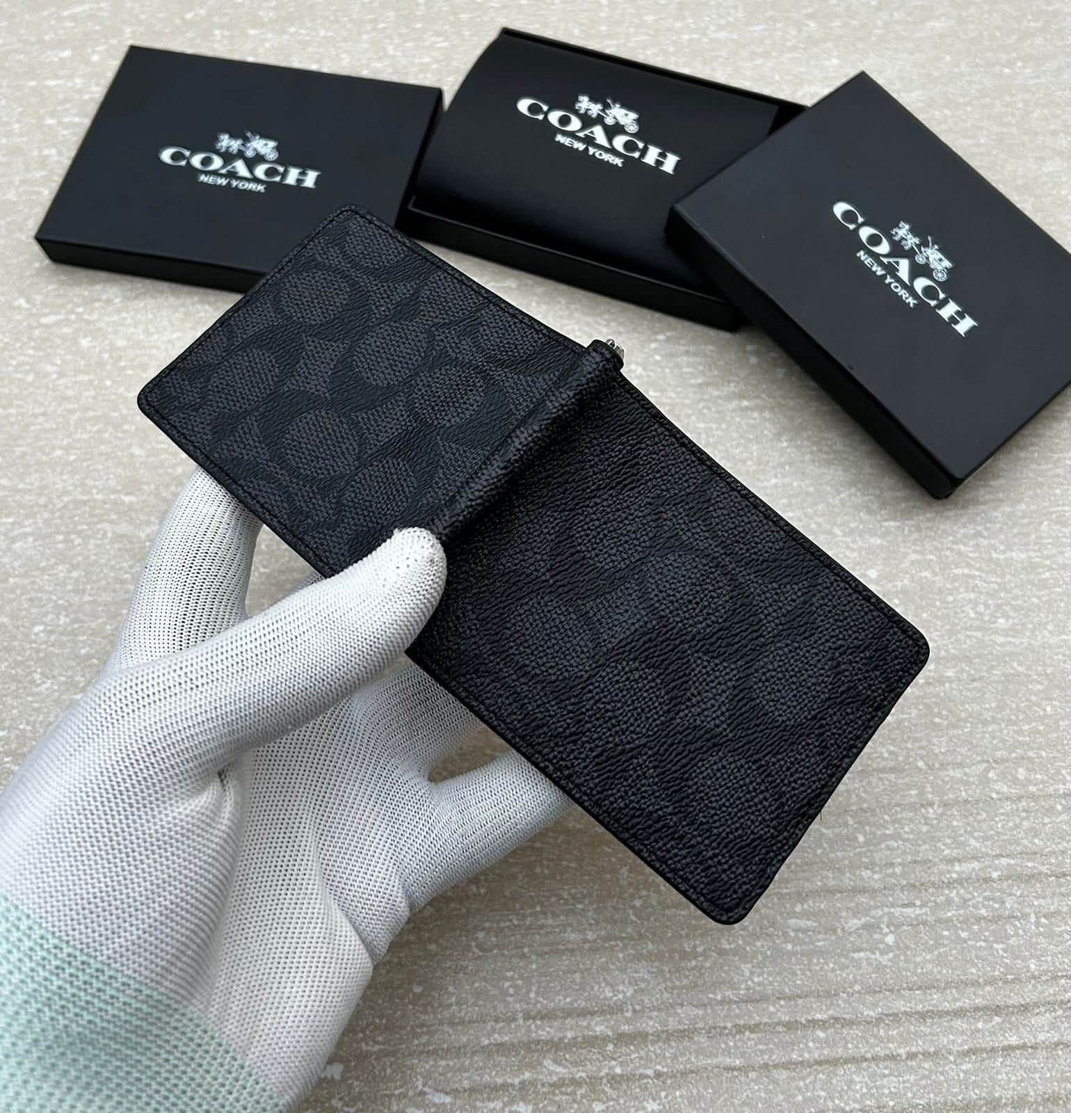 COACH Men’s Signature Money Clip Card Case Wallet – Icon Monogram Leather Slim Style - Thumbnail 3