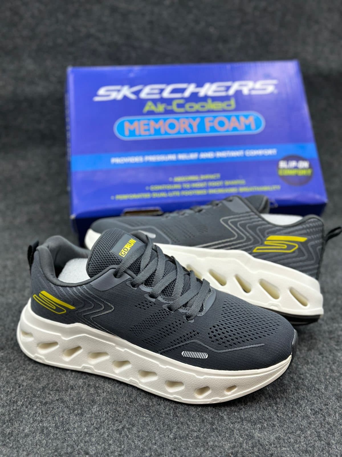 Men's Athletic Sport Sneakers with Geometric Cut-Out Cushion Sole - Thumbnail 2