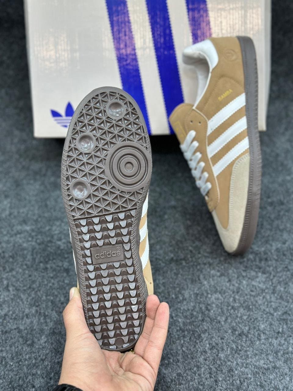 Men's Classic Suede T-Toe Trainers | Vintage-Style Casual Sneakers - Thumbnail 2