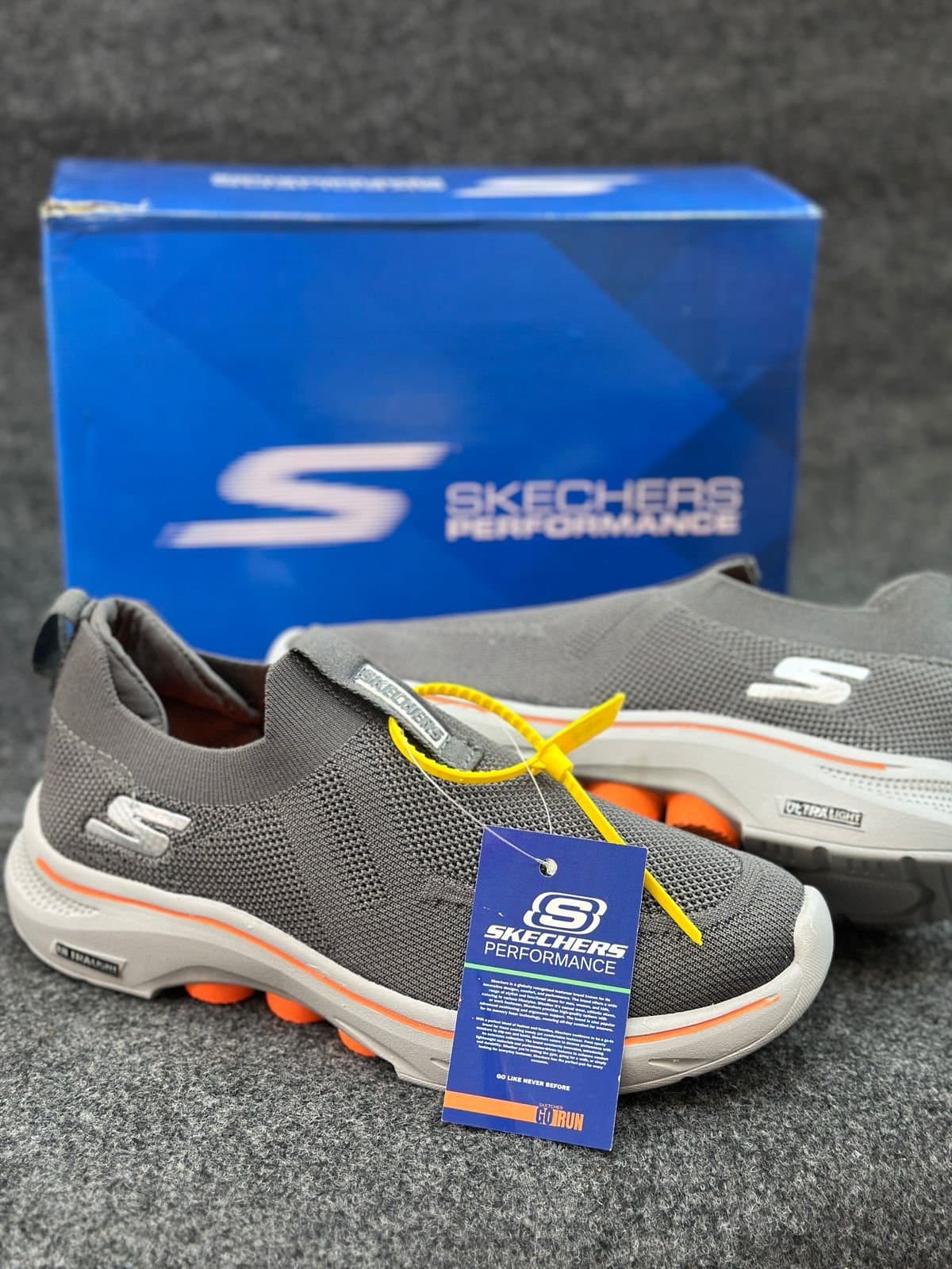 Men's Ultra Lightweight Comfort-Cushioned Slip-On Walking Shoes | Breathable Knit Athletic Sneakers