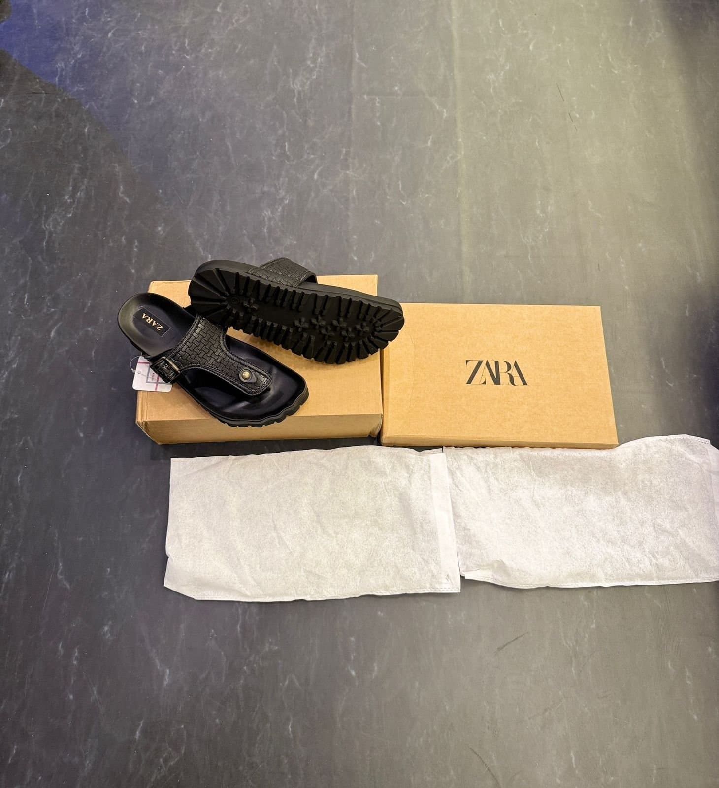 Premium Men's Casual Sandals | Stylish Buckle &amp; Toe-Post Designs with Lug Sole - Thumbnail 6