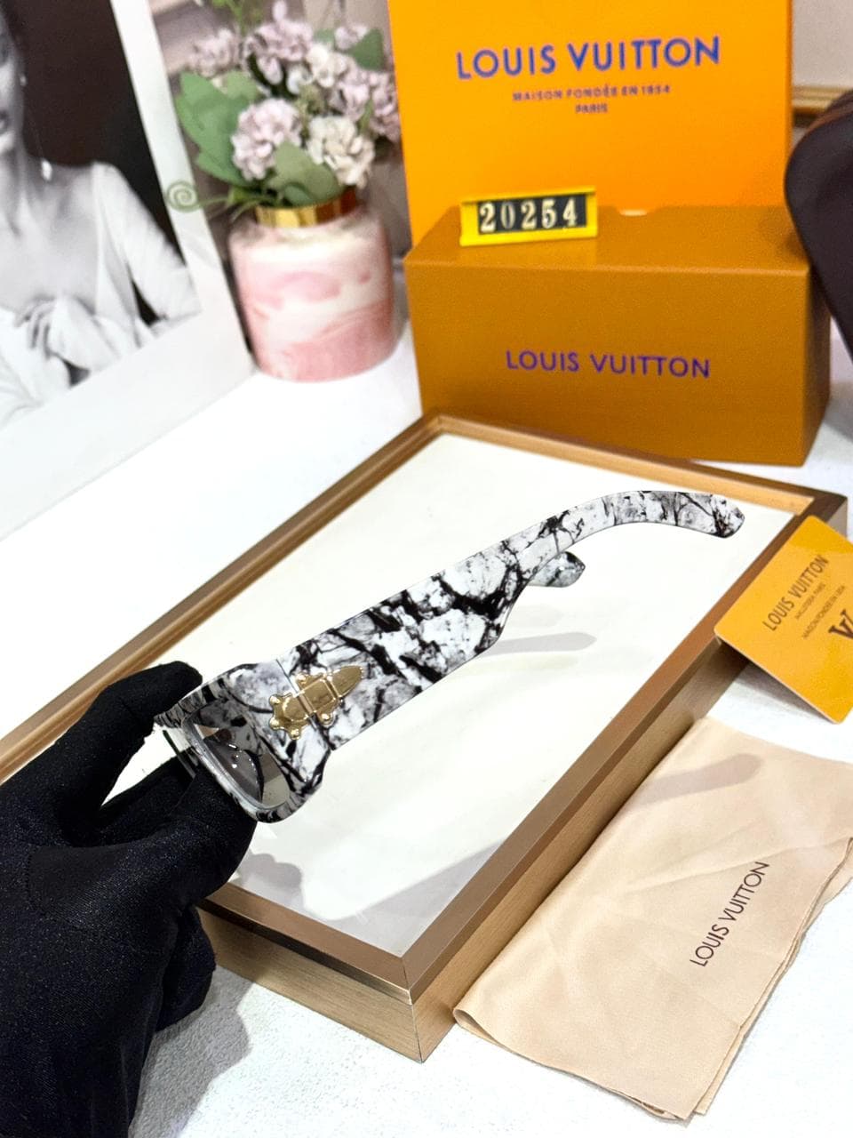 Louis Vuitton Women’s UV Protected Designer Sunglasses – Premium Collection - Thumbnail 5