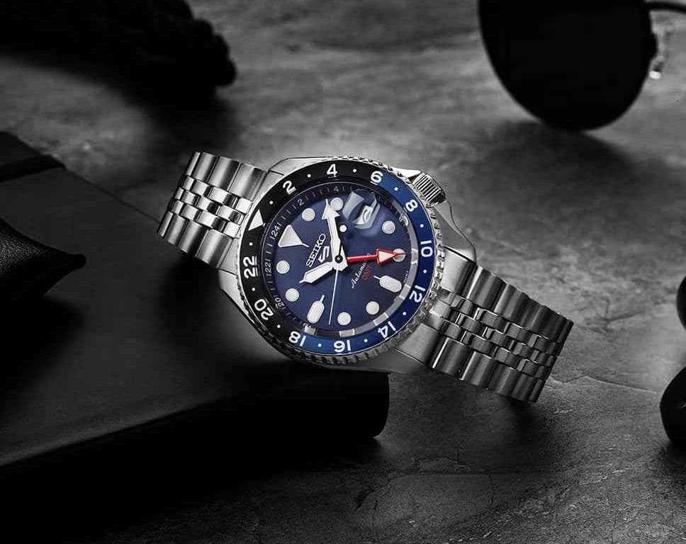 Seiko Automatic GMT Stainless Steel Watch for Men – Blue Dial Sporty Luxury Timepiece - Thumbnail 5