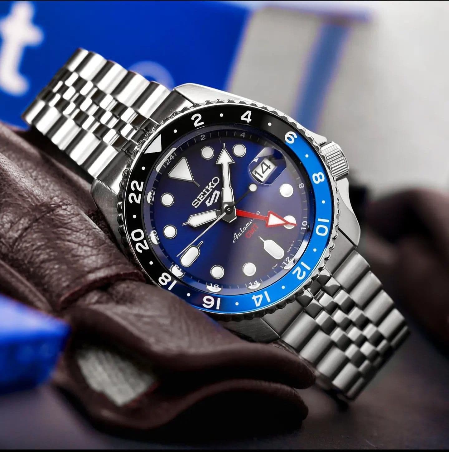 Seiko Automatic GMT Stainless Steel Watch for Men – Blue Dial Sporty Luxury Timepiece - Thumbnail 2