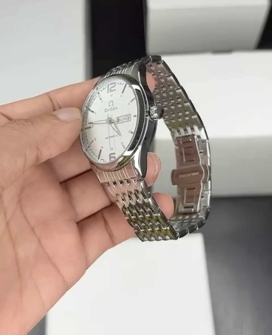 Omega Men’s Silver Analog Watch with Open Back | Quartz Movement | 41mm Dial - Thumbnail 4