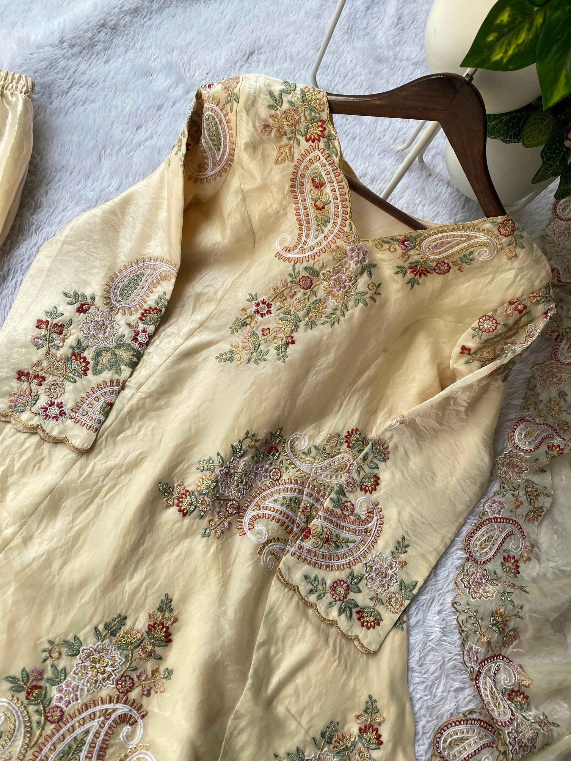 wedding wear kurta plazzo dupatta