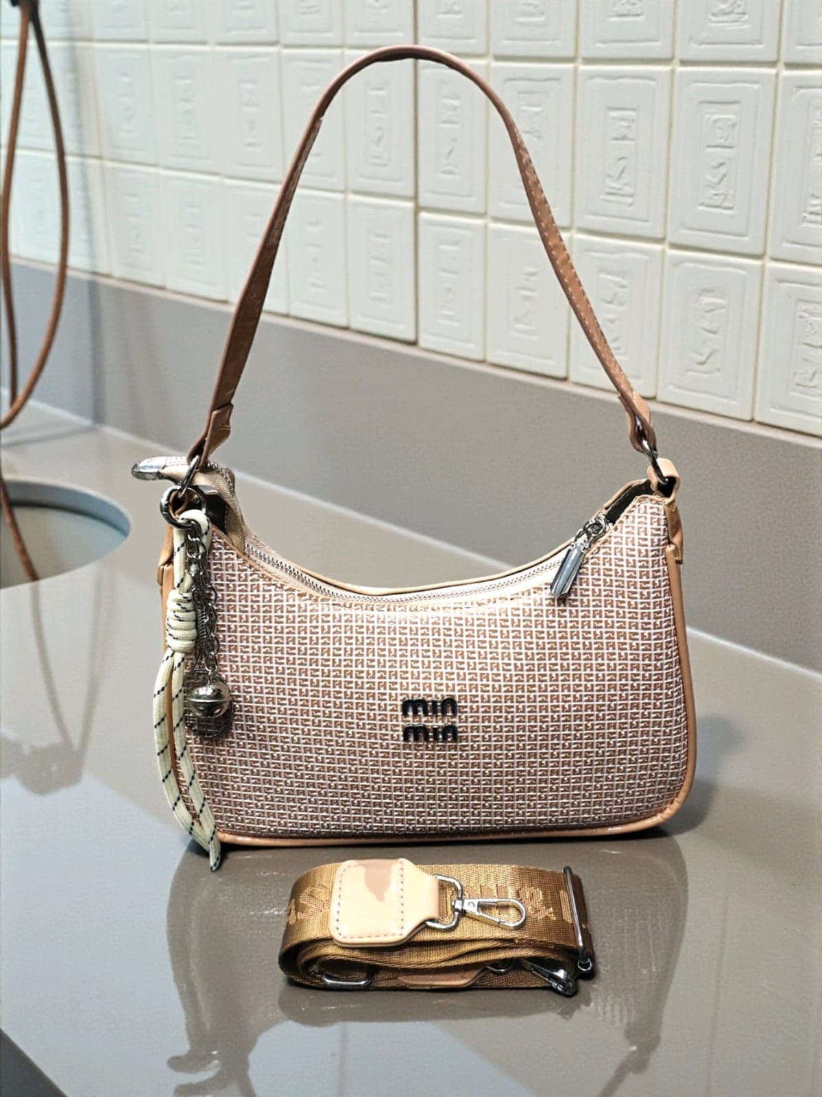 Premium Mini Shoulder Handbag for Women – Zip Closure with Broad Belt - Thumbnail 4