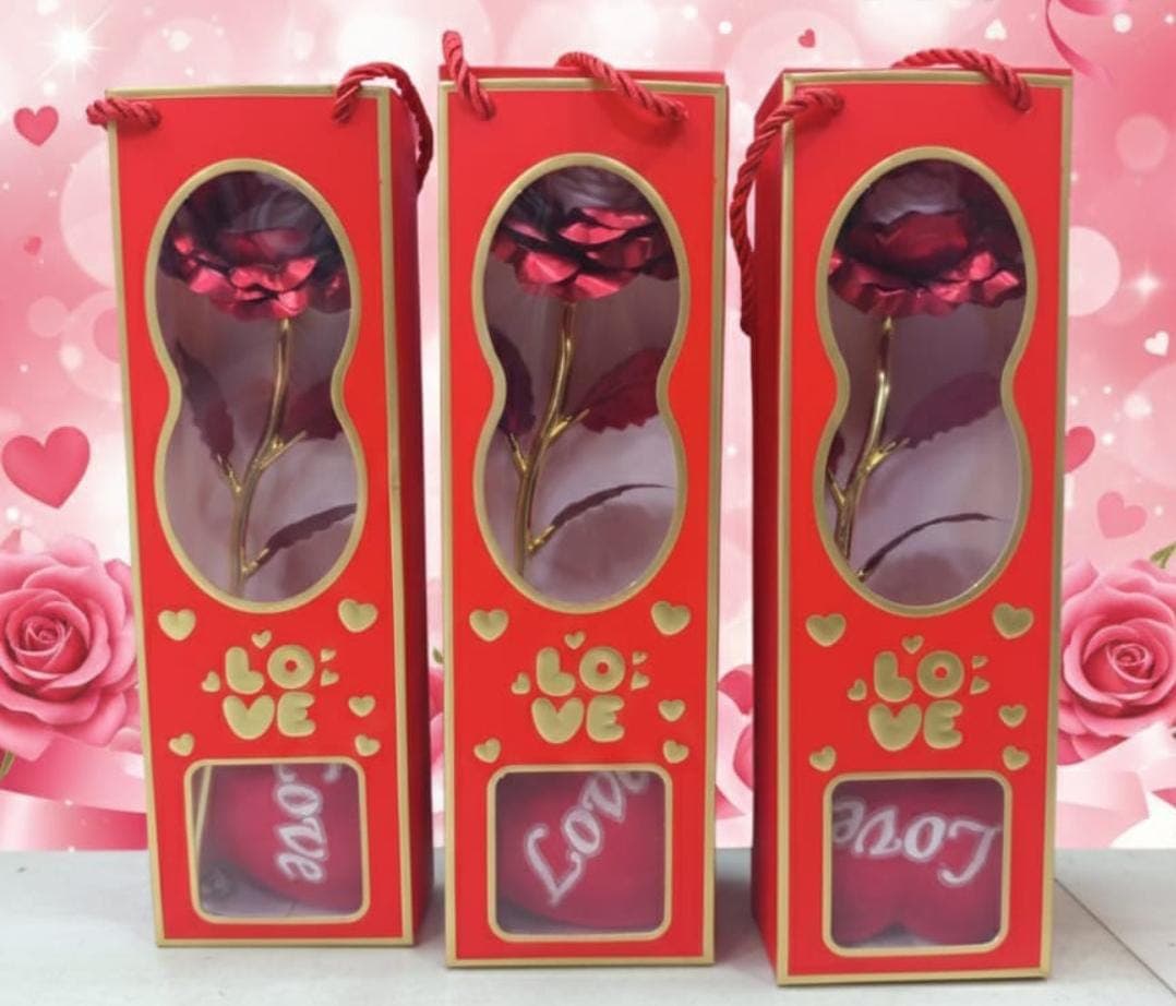 Valentine’s Day Rose Gift Box – Romantic Artificial Rose Showpiece (Single Piece)
